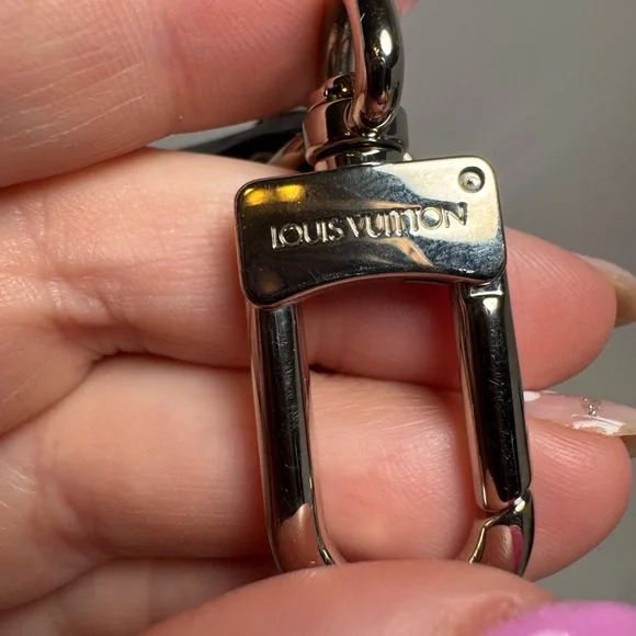 Louis Vuitton Petite Malle Trunk Key Chain/Bag Charm – Red Epi Leather - Picture 8 of 8